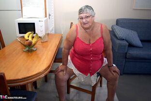 Lippy SSBBW Grandmother Libby leans over bare to how off her