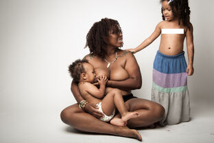 Mamele sunt frumoase și în pielea goală FOTO Vid Click