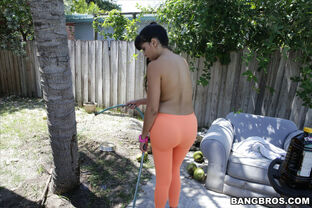 Latina Mom maid with a huge bum Mercedes Carrera nails the